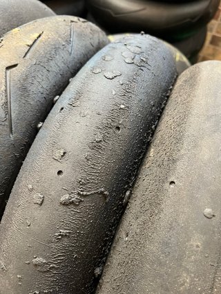Neumáticos Pirelli Diablo SBK y Supercorsa