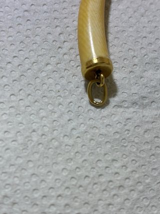 Colgante Cuerno Oro 18k Marfil