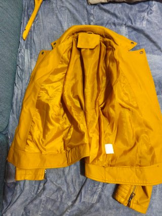 Chaqueta cruzada amarilla mujer