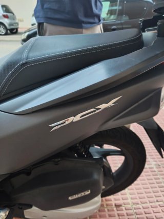 Honda PCX Maxi Scooter Negra/Gris
