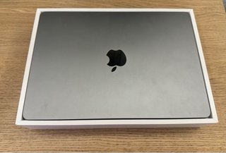 MacBook Air M2 13,6”