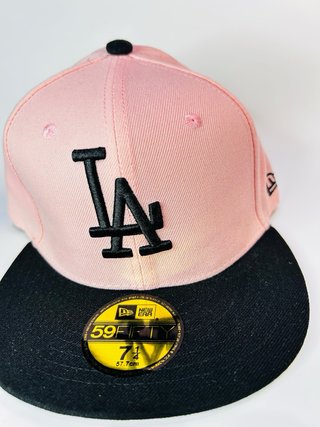 Gorra New Era LA Rosa y Negra