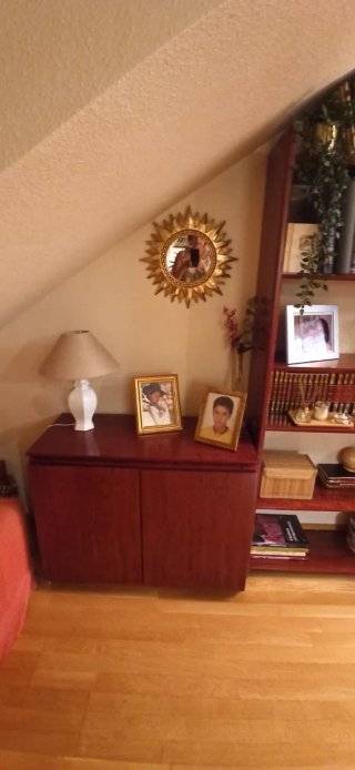 Librería modular de madera