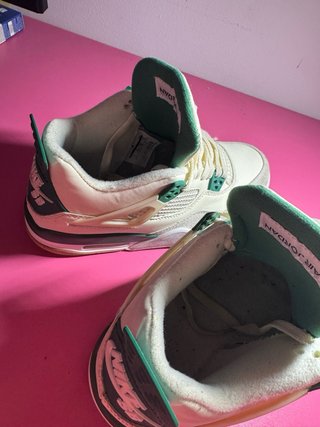 Zapatillas Jordan 4 Verde y Blanco
