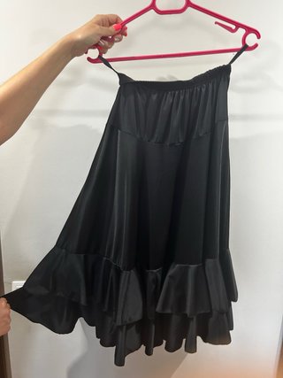 Falda de baile negra con doble volante
