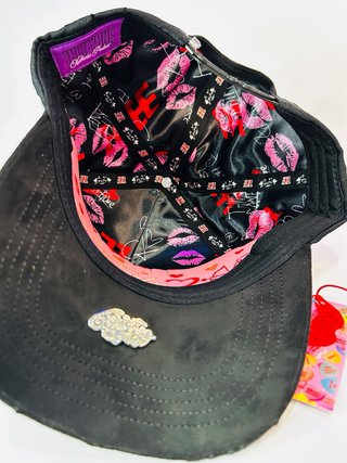 Gorra NY con pedrería y corazones