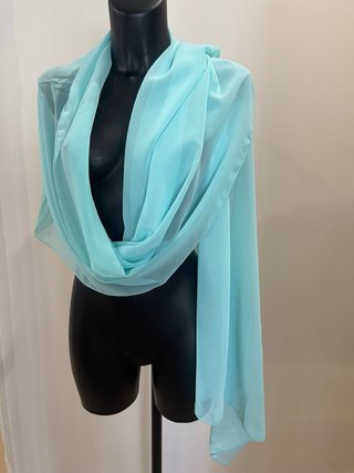 Ropa de mujer por cierre de tienda