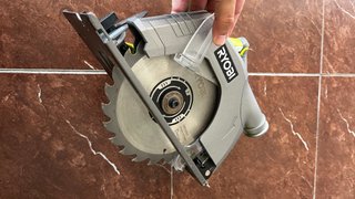 Sierra Circular Ryobi 18V ONE+ (sin batería)