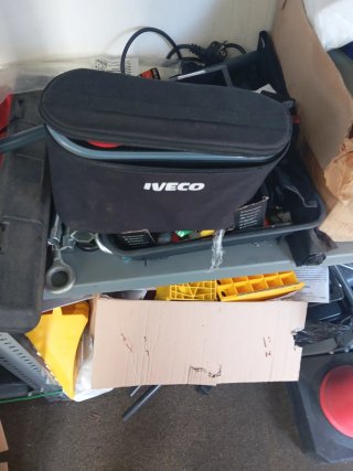 Kit antipinchazos Iveco