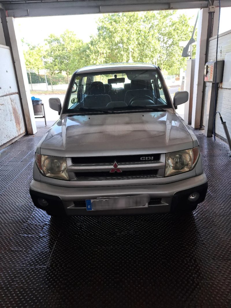 Mitsubishi Montero 2003 - foto 1