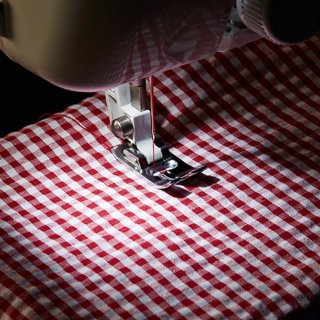 Máquina Coser Brother AZ14 (14 Puntadas)