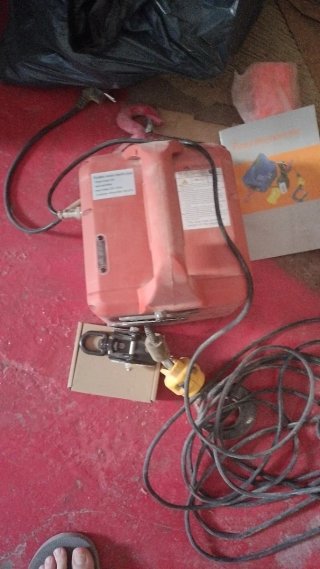 Cabestrante eléctrico 200kg