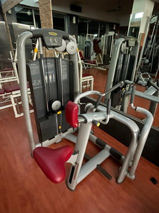 Máquina de Gimnasio Technogym - Remo Bajo
