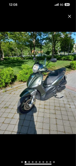 Piaggio Beverly 350ST Verde AVERIADA