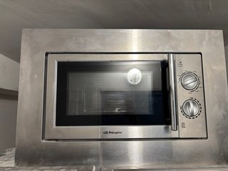 Frigorífico americano y microondas