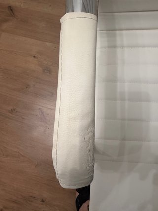 Vendo Silla de Oficina Polipiel blanca.
