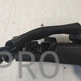 ANCLAJE CINTURON CENTRAL TRASERO TOYOTA AVENSIS