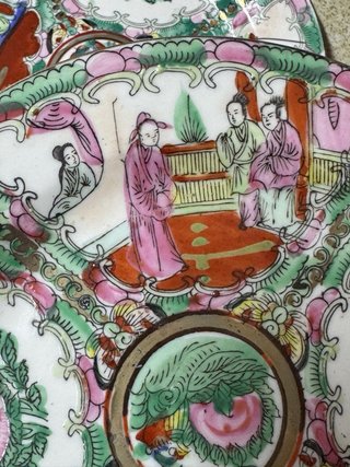 2 Platos Porcelana China Pintada