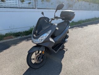 Honda PCX 125cc Negra