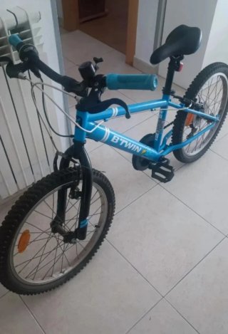 Bicicleta B'Twin Azul