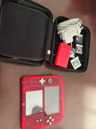 Nintendo 2DS Roja + Pokémon Diamante y Pokémon Y