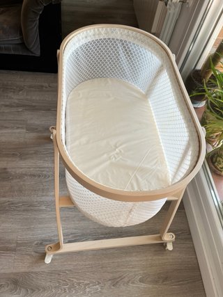 Cuna moisés blanca con ruedas y colchón