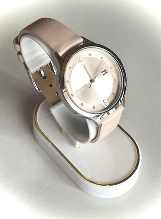 Reloj Tommy Hilfiger,para estrenar.
