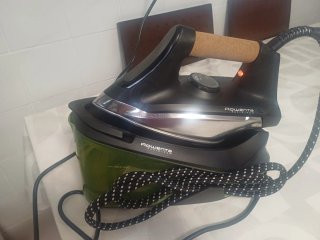 Rowenta Easy Steam Centro Planchado