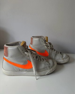 Nike Blazer Gris Naranja