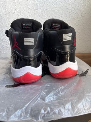 Jordan 11 Retro bred
