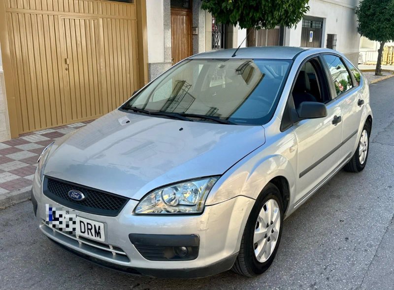 Ford Focus 2006 - foto 1