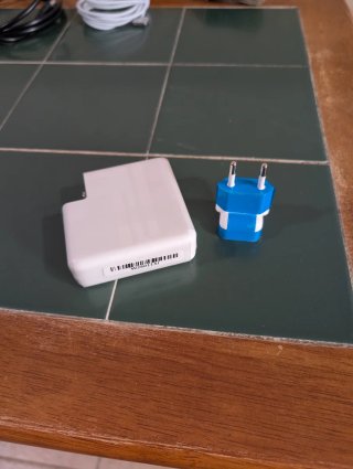 Cargador estilo Apple 96W Estilo Blanco.