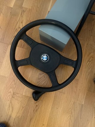Volante BMW E30
