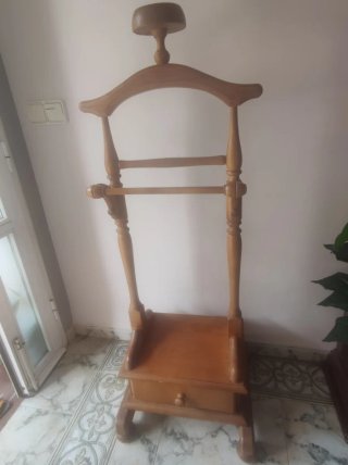 Galán de noche de madera