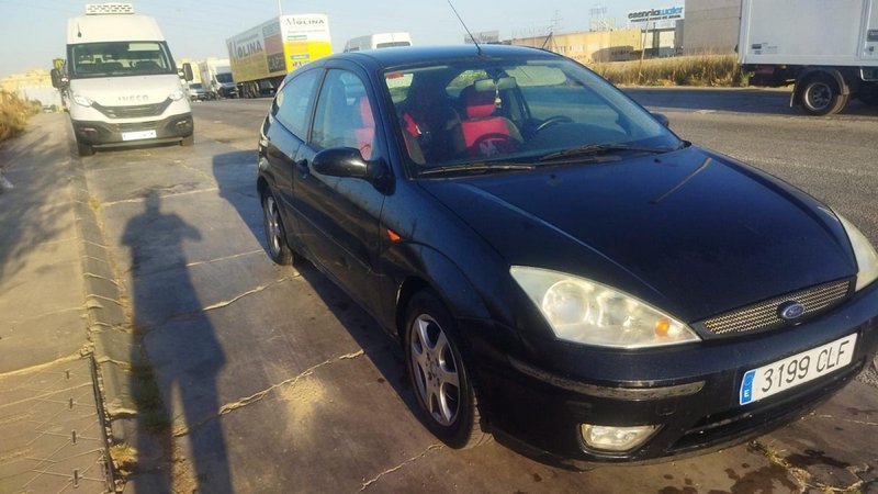 Ford Focus 2003 - foto 1