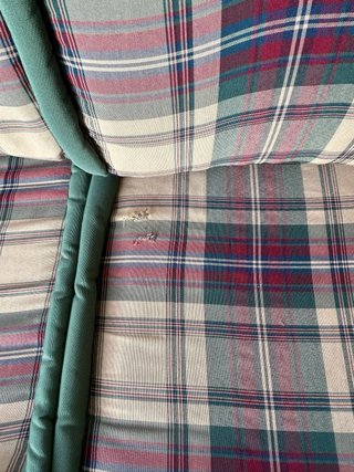 Conjunto de sofás de madera y tela