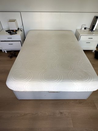 Dormitorio completo lacado blanco con canapé
