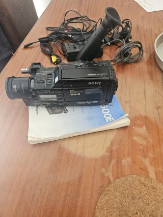 Sony Handycam Video 8 CCD-F500E