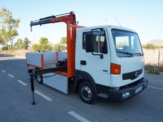 NISSAN ATLEON GRUA PALFINGER 3300
