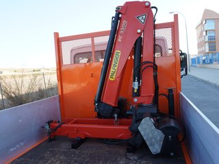 NISSAN ATLEON GRUA PALFINGER 3300