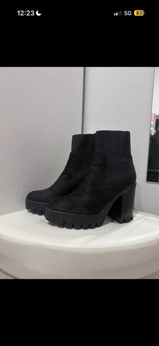 Botas de tacón negras con plataforma