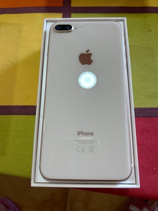iPhone 8 Plus Dorado