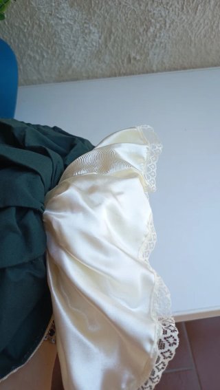 Bambola porcellana vintage abito scuro