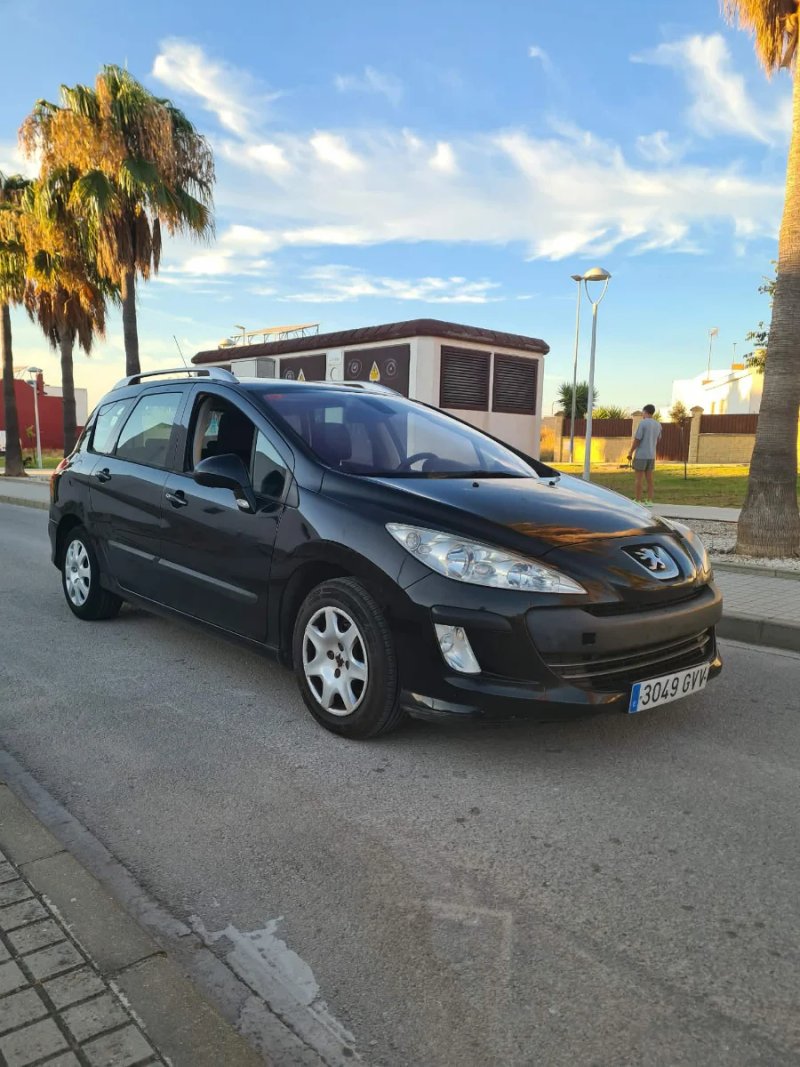 Peugeot 308 2010 - foto 1