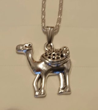 Colgante Egipcio plateado 5€ cada uno