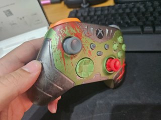 Mando Xbox DOOM Dark Ages