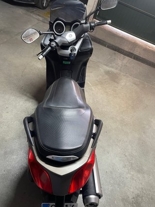 Yamaha Xmax 125cc Maxi Scooter
