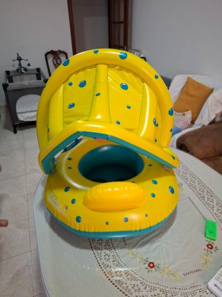 Flotador bebé con sombrilla y volante