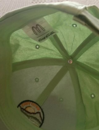 Riñonera y gorra McDonald's Coca-Cola Verde