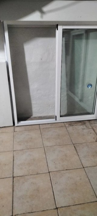 Ventana aluminio Climalit 1.20x1.20 con persiana